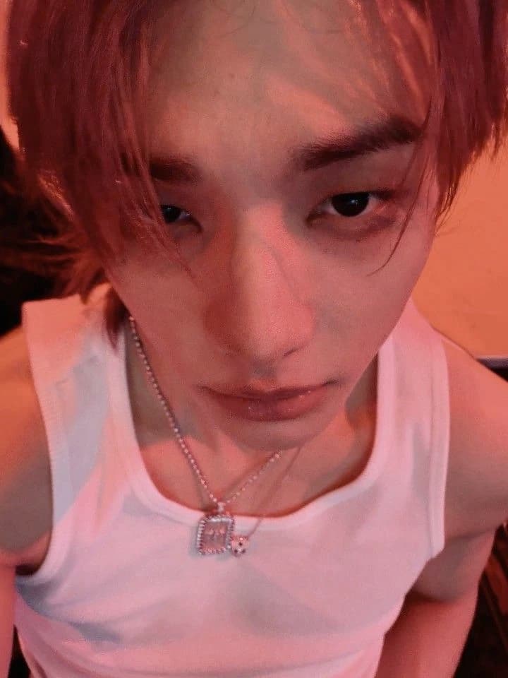 hyunjin thumbnail