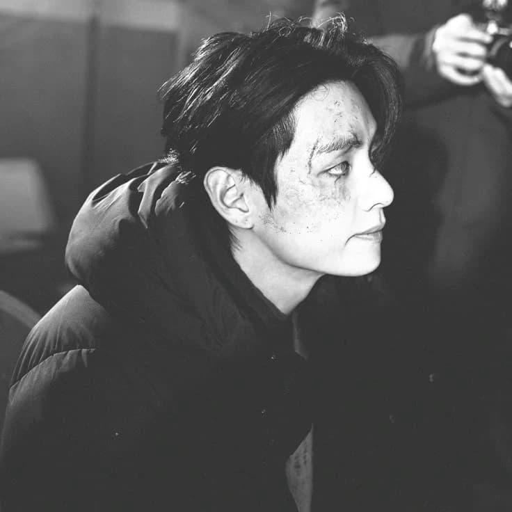 Kim Taehyung thumbnail
