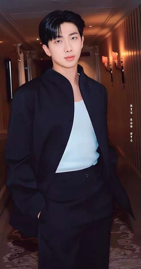 Kim Namjoon (RM) thumbnail