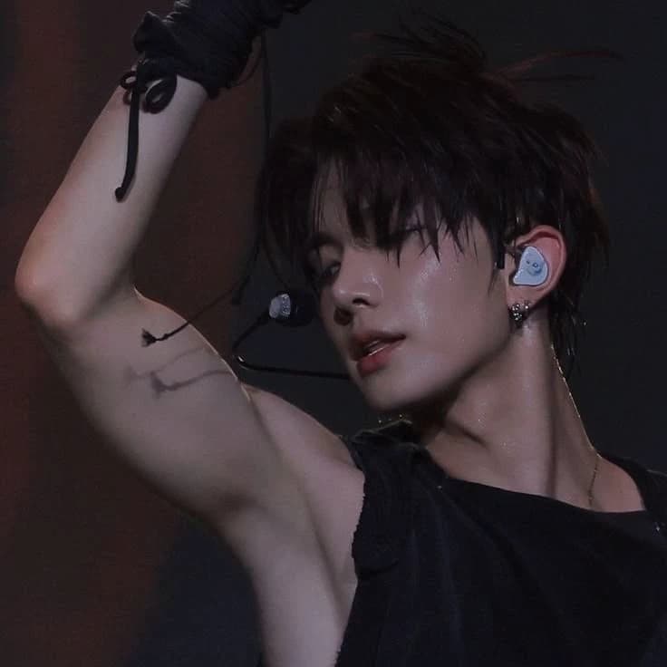 Lee Heeseung (Bl) thumbnail