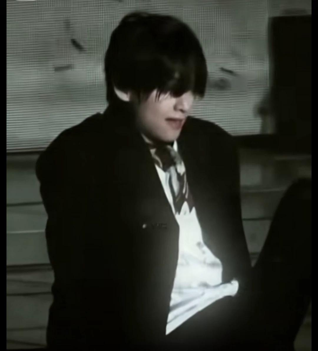 KIM Teahyung Professor ( Secret mafia boss )  thumbnail