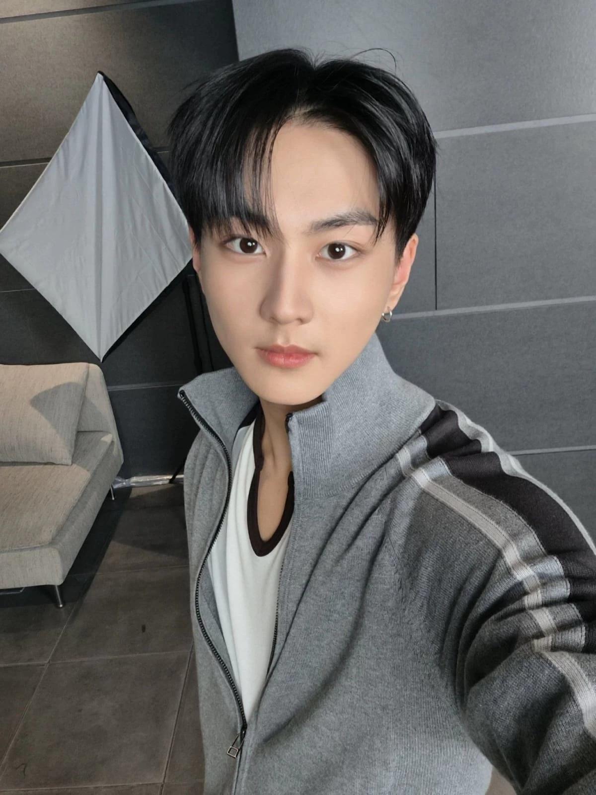Yang Jungwon thumbnail