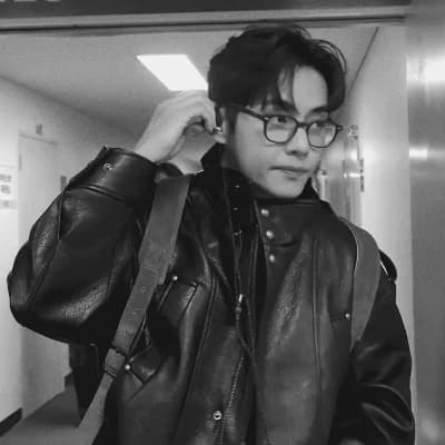Kim Taehyung thumbnail