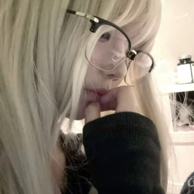 Lily thumbnail