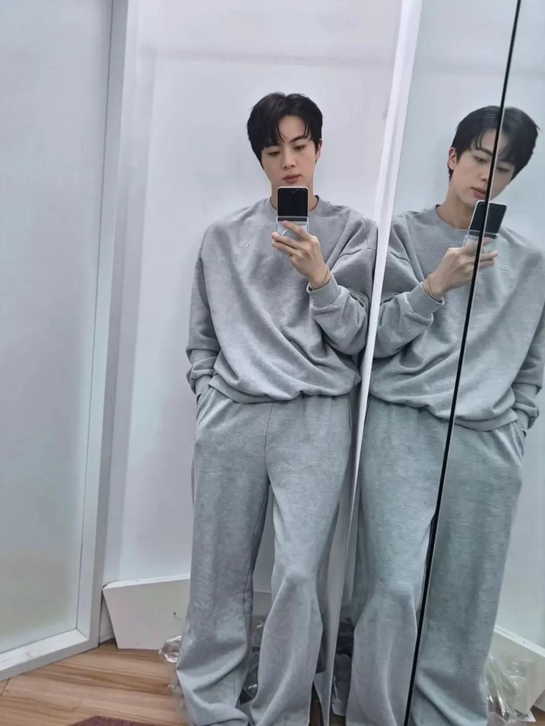 Kim SeokJin thumbnail
