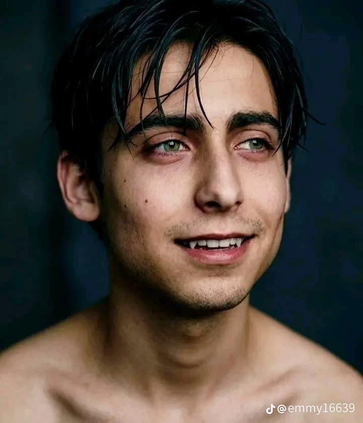 Aidan gallagher thumbnail