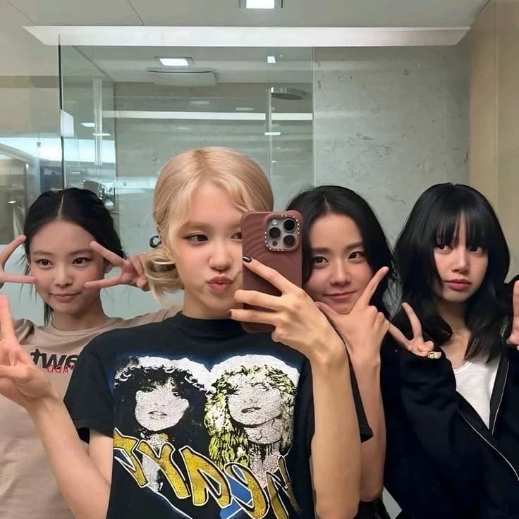 BLACKPINK thumbnail