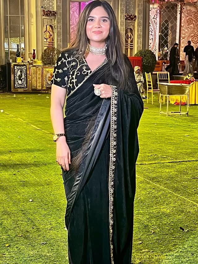 Komal Sharma  thumbnail