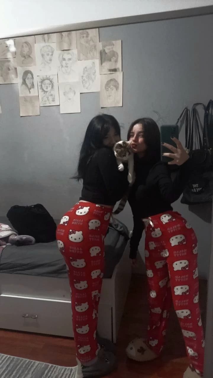 Julie y jenna thumbnail