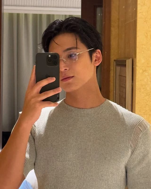 Kim Mingyu thumbnail