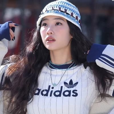 Hoyeon Jung thumbnail