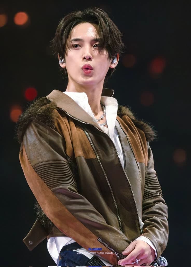 Kim mingyu  thumbnail
