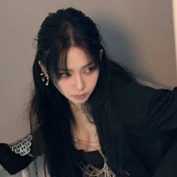 Karina thumbnail