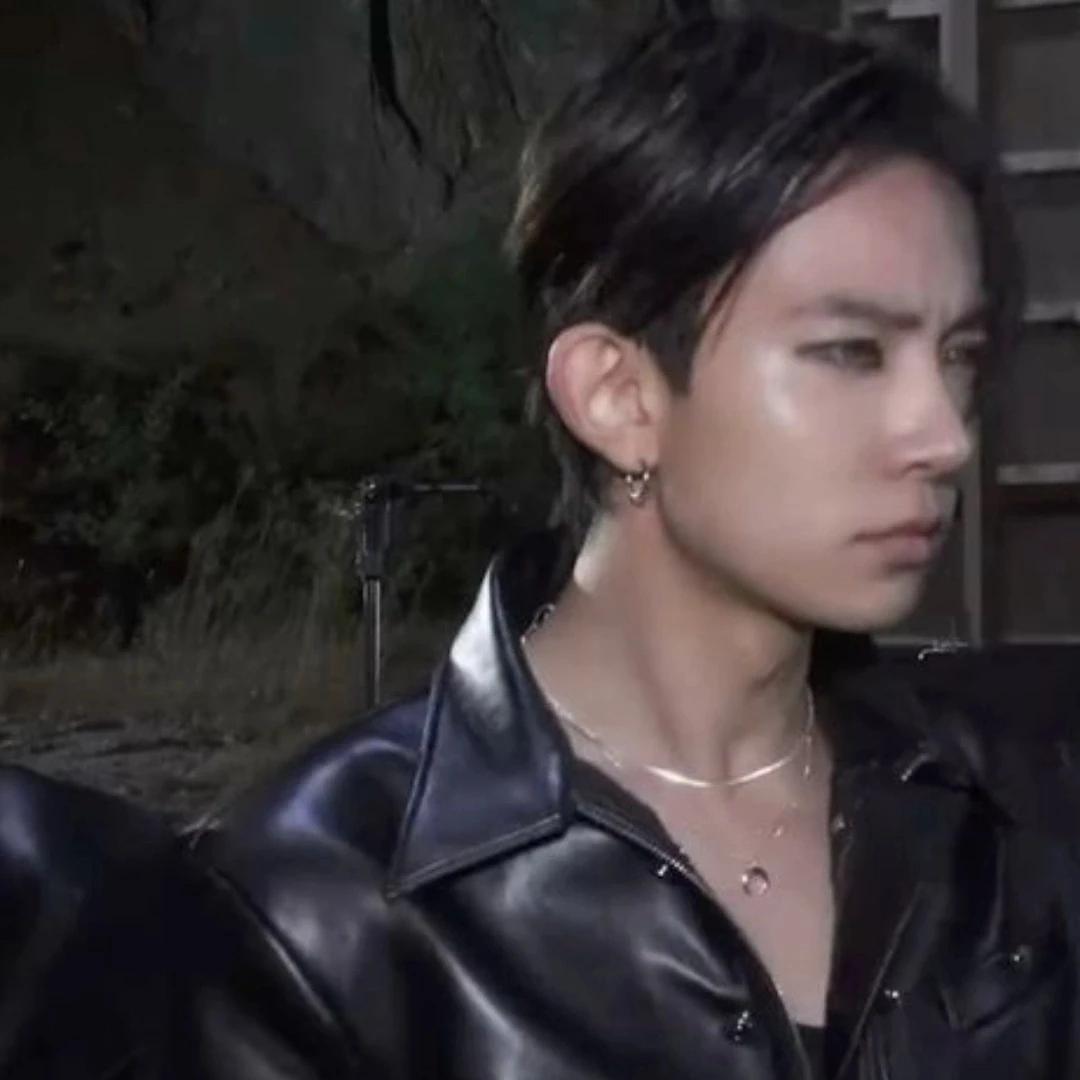 Lee heeseung  thumbnail