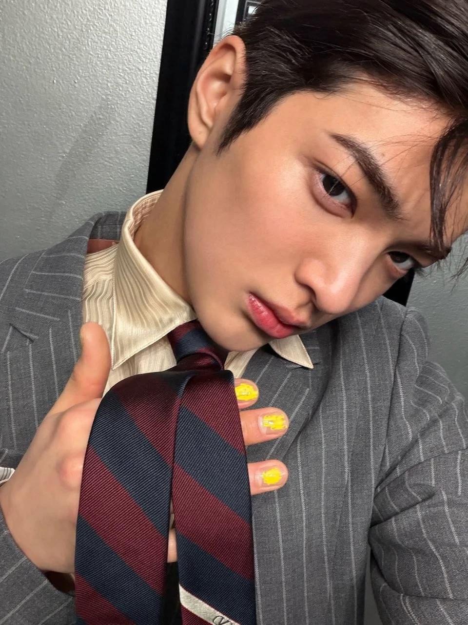 KEONHO thumbnail