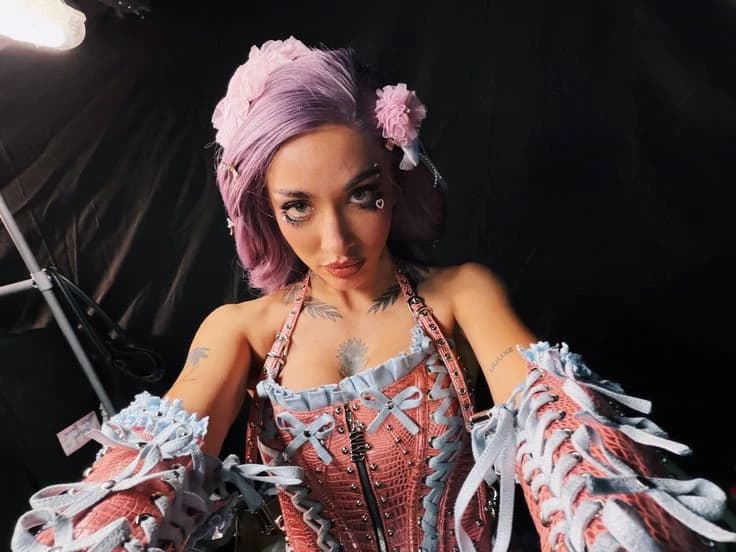 Shaina thumbnail