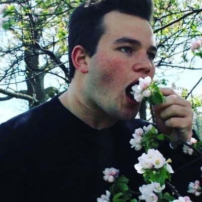 Belch Huggins thumbnail