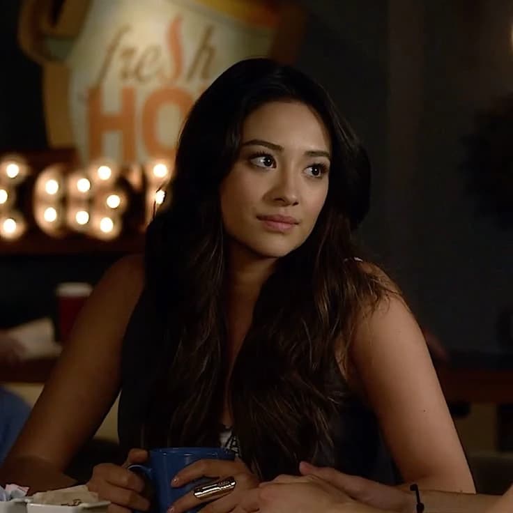 Emily Fields  thumbnail
