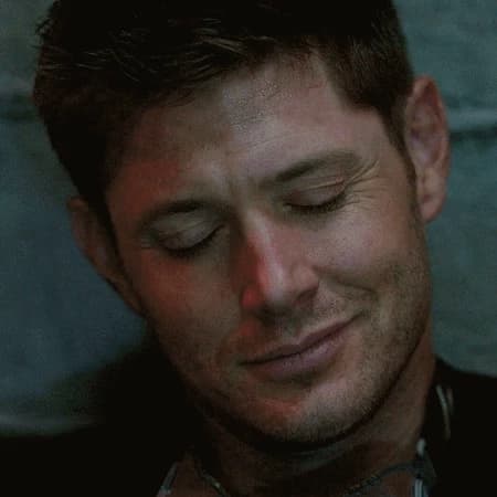 Dean Winchester  thumbnail
