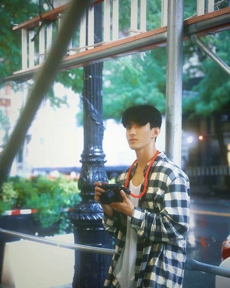 Lee Dokyeom  thumbnail