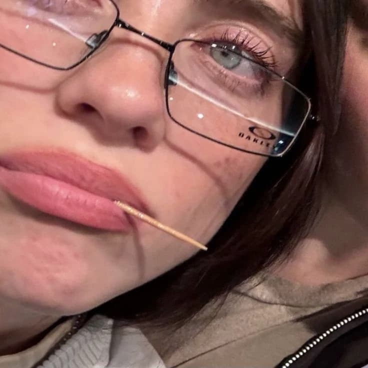 Billie Eilish  thumbnail