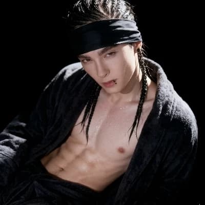 Tom Kaulitz thumbnail