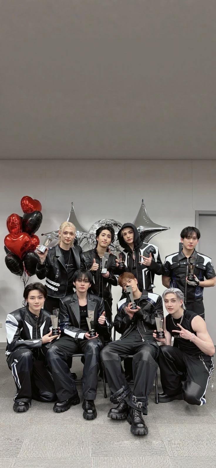 Skz thumbnail
