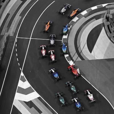 F1 drivers at a dinner  thumbnail