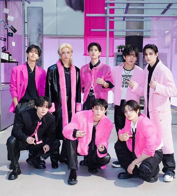 Stray kids thumbnail