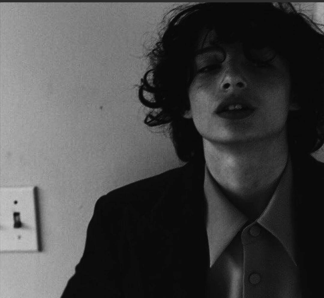 Finn wolfhard... thumbnail