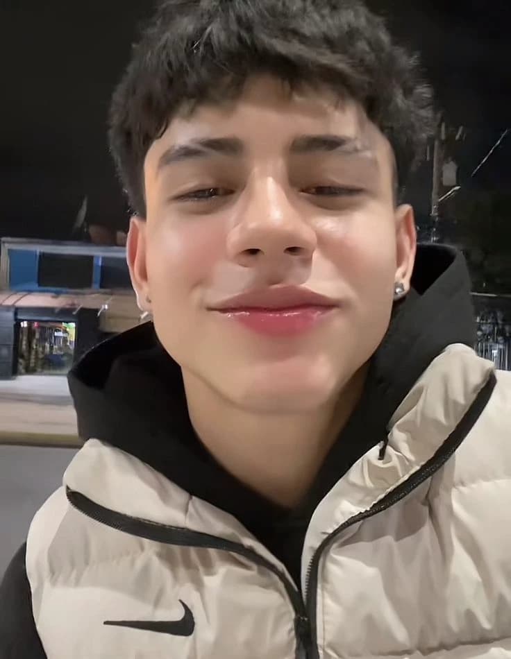 Lucas Ferrari thumbnail