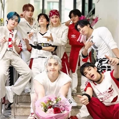 STRAYKIDS thumbnail