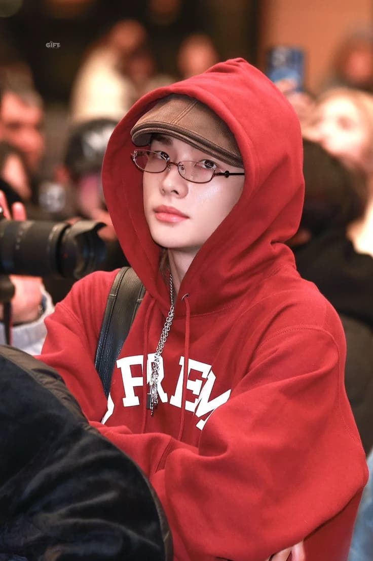 Hyunjin thumbnail