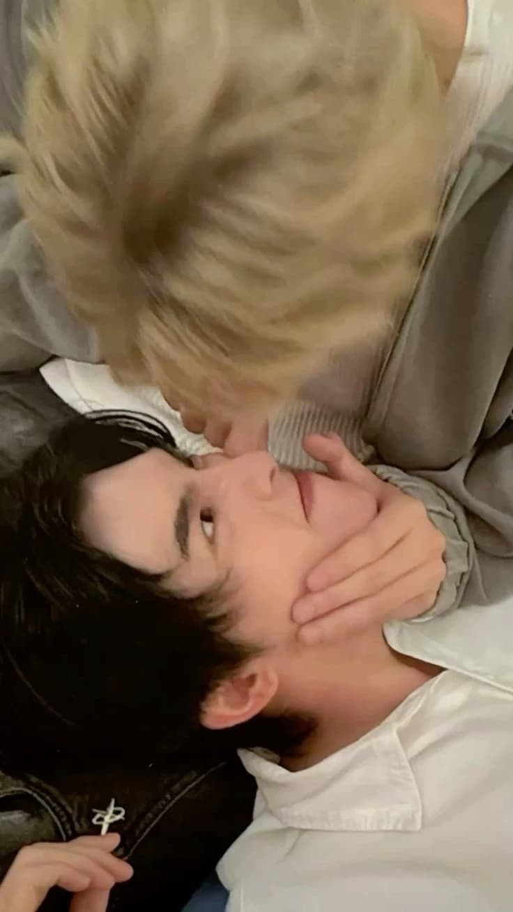 Jin / Top Form / BL thumbnail