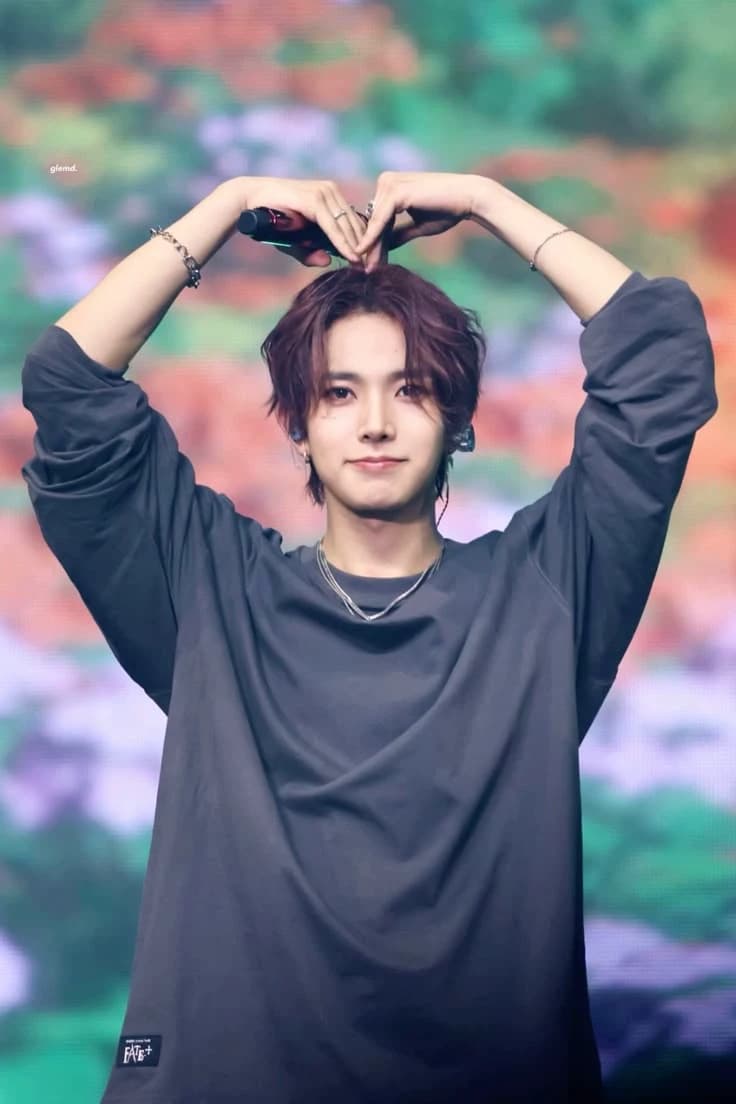Heeseung  thumbnail