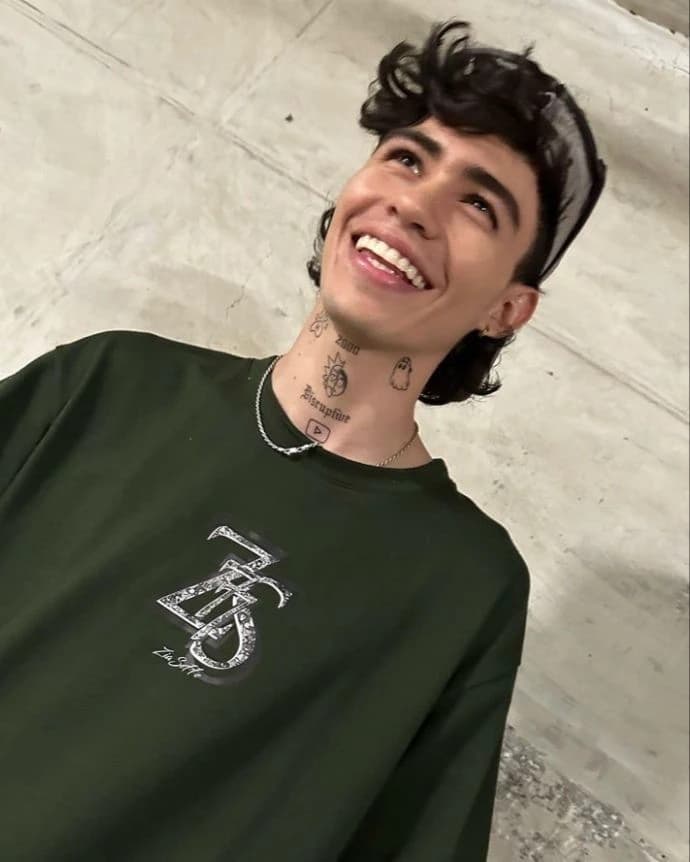 Andy thumbnail