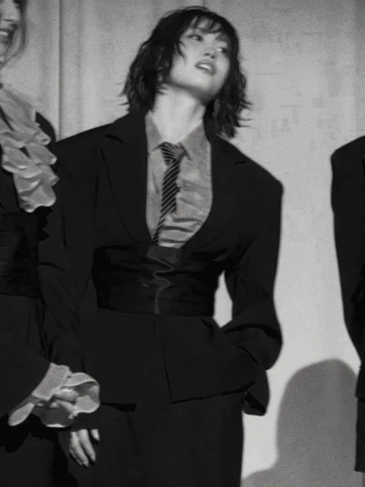 Hirai Momo.  '     모모. thumbnail
