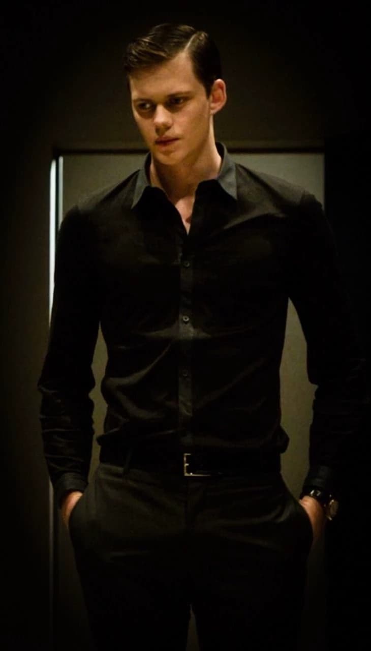 bill skarsgård thumbnail