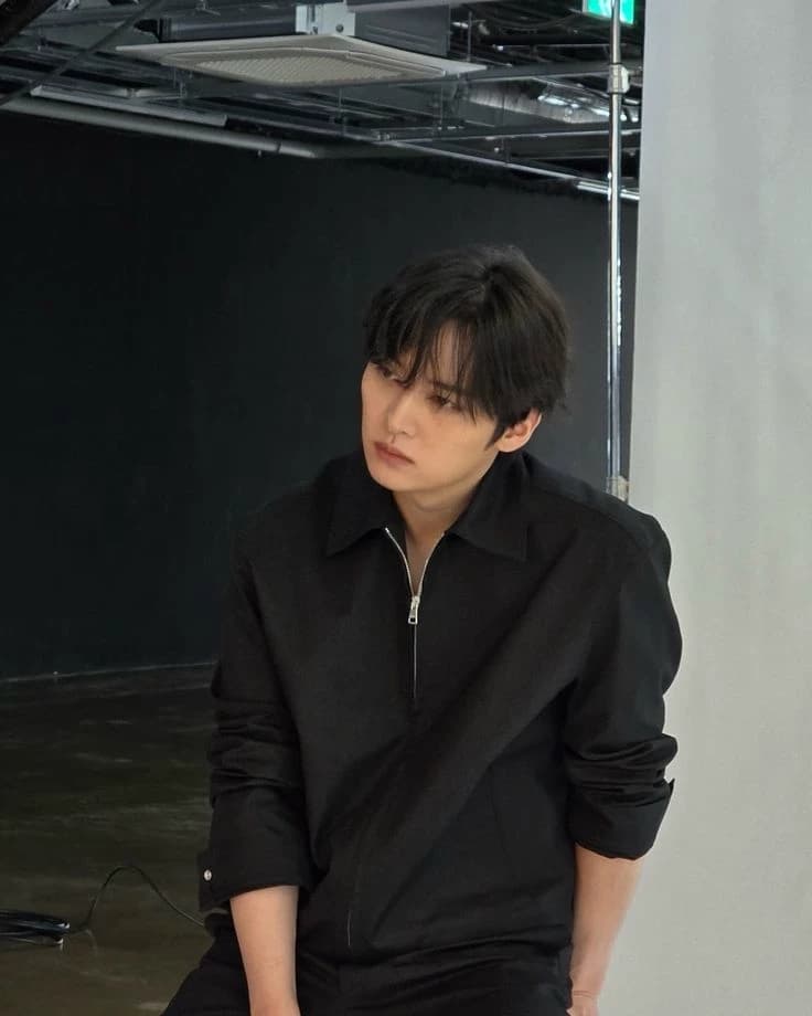 Lee know thumbnail