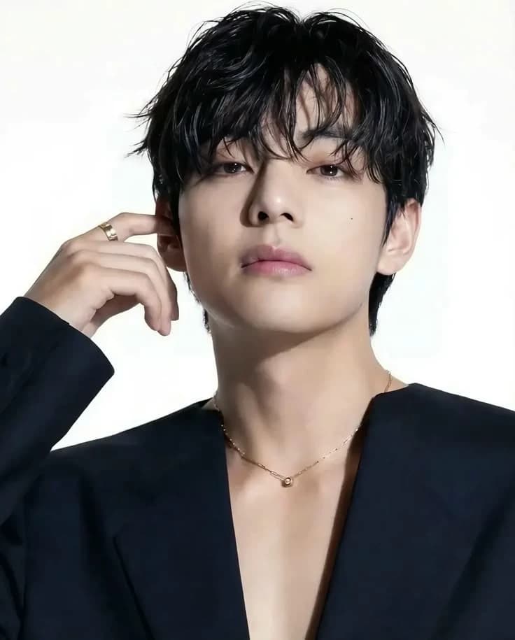 Kim Taehyung thumbnail