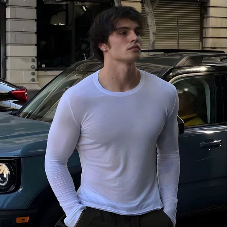 Aron Morozov (Russian mafia heir) thumbnail