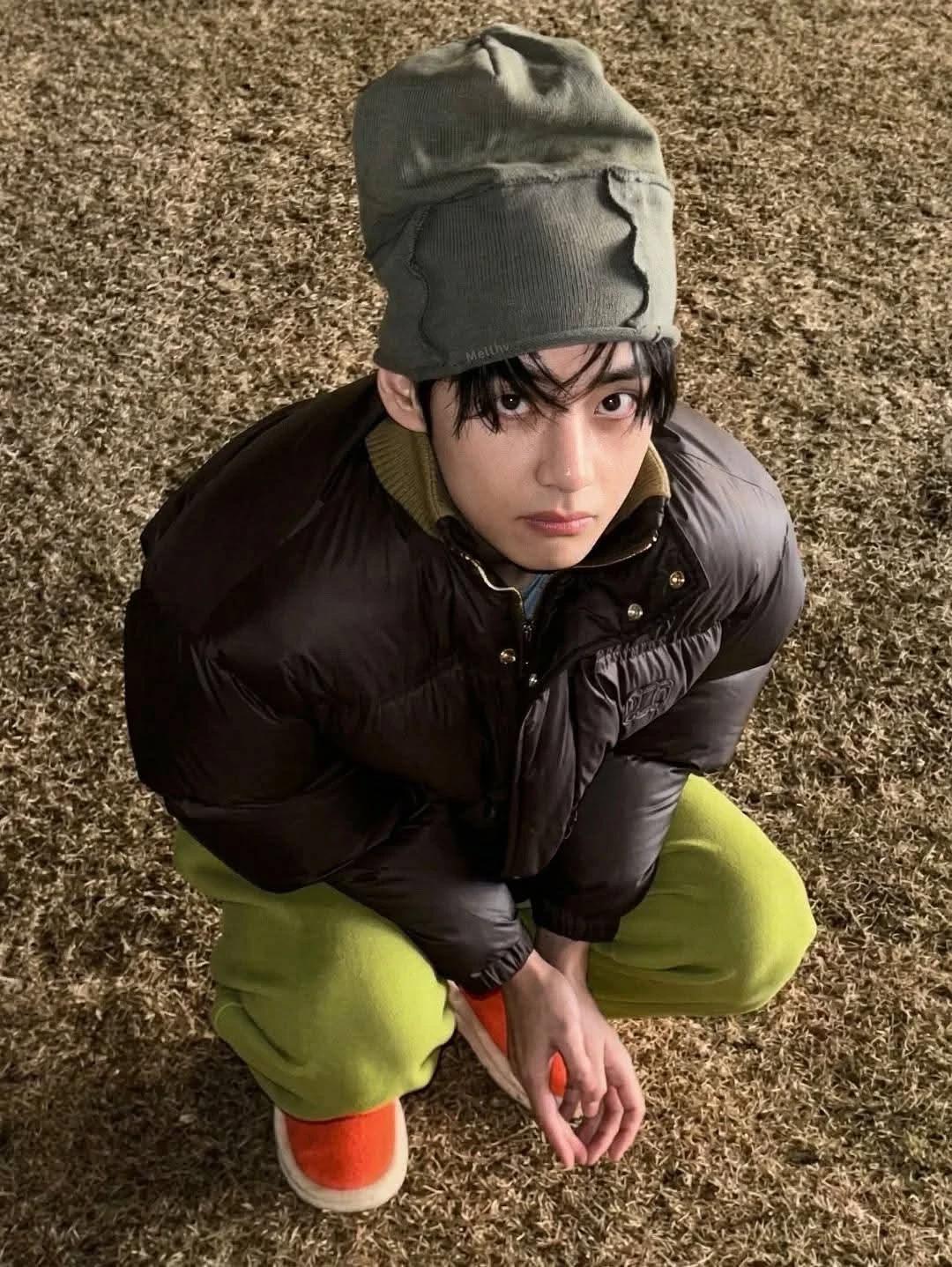 Kim Taehyung thumbnail