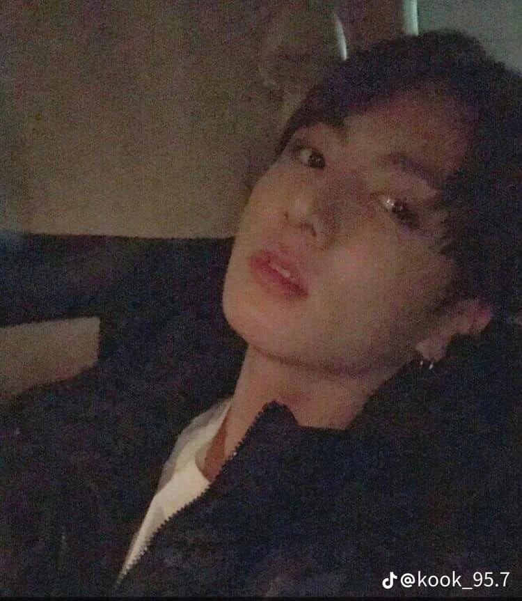 Jungkook thumbnail