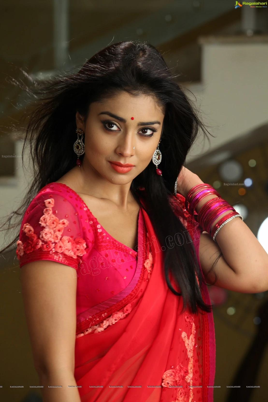 Shriya  thumbnail