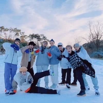 STRAYKIDS thumbnail