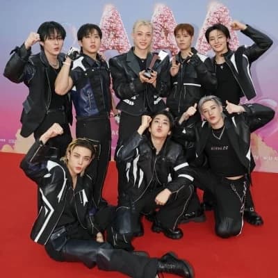 STRAYKIDS thumbnail