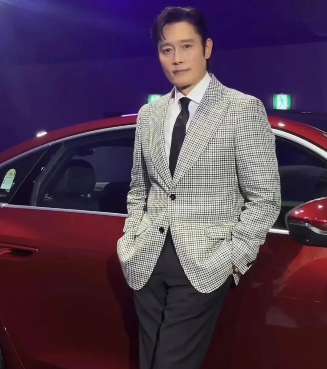 Lee Byung-hun  thumbnail
