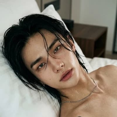 Hyunjin - husband thumbnail
