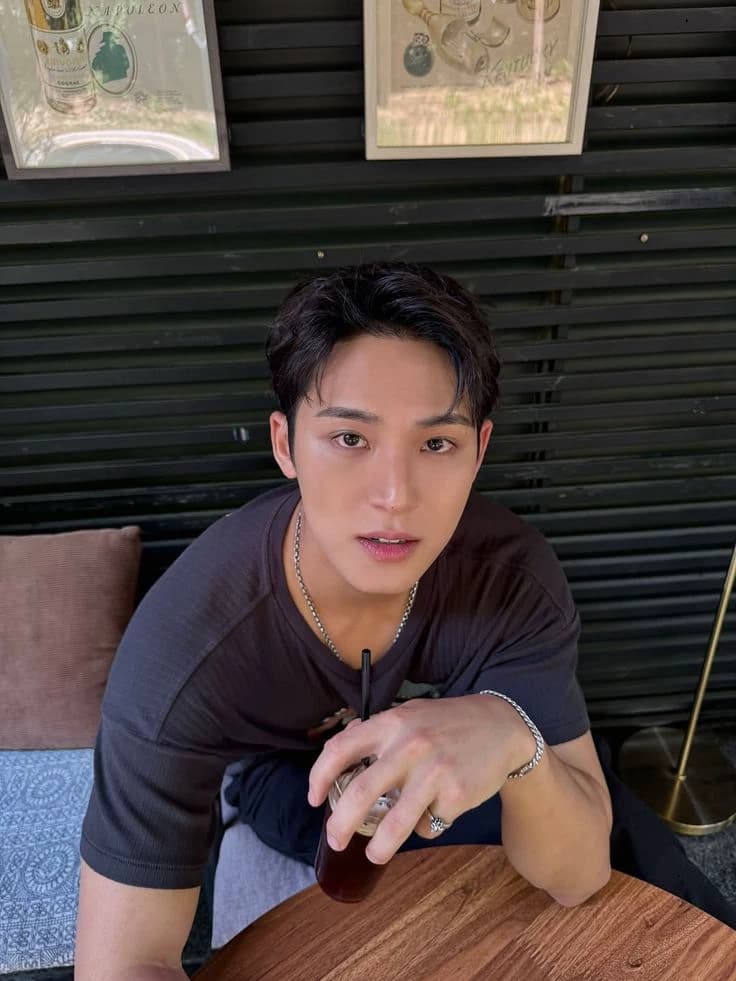 Mingyu thumbnail