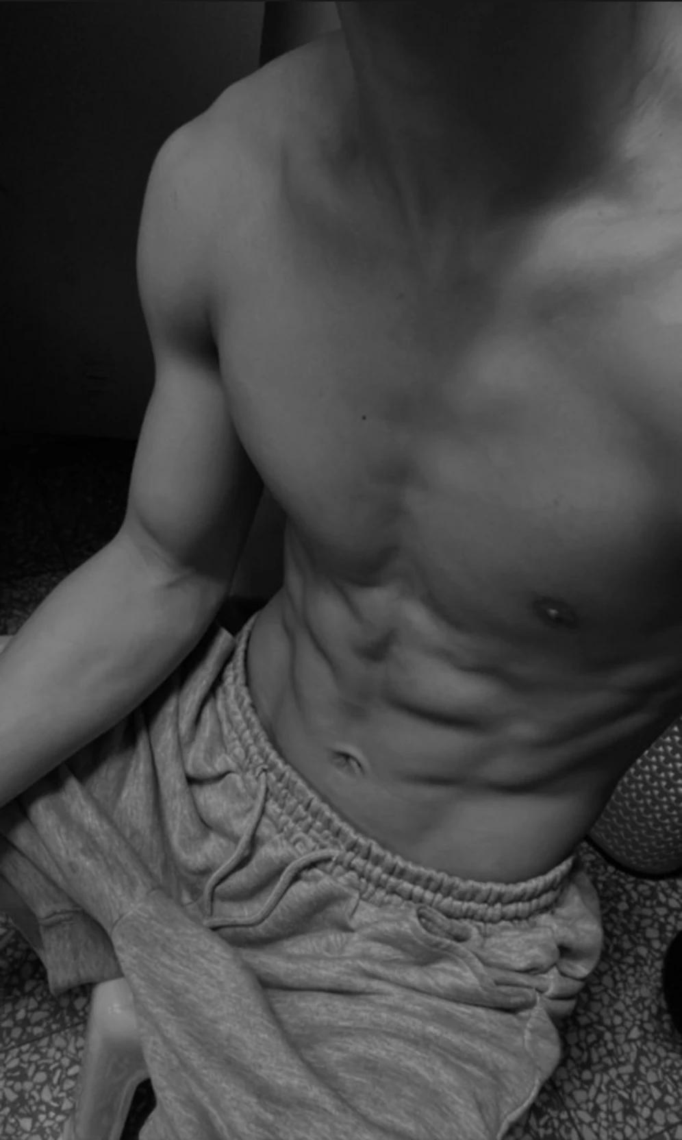 Eros Walkey thumbnail